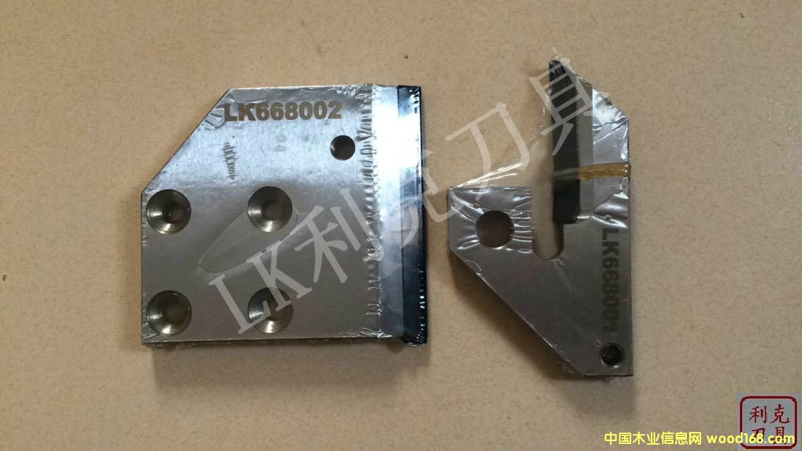 �D��LK���d���е�ϵ�� �c���ɷŴ�