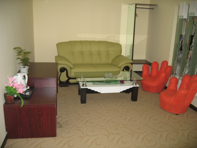 ��̩�Ƶ�ͷ��Ҿߵ�Ԕ����B