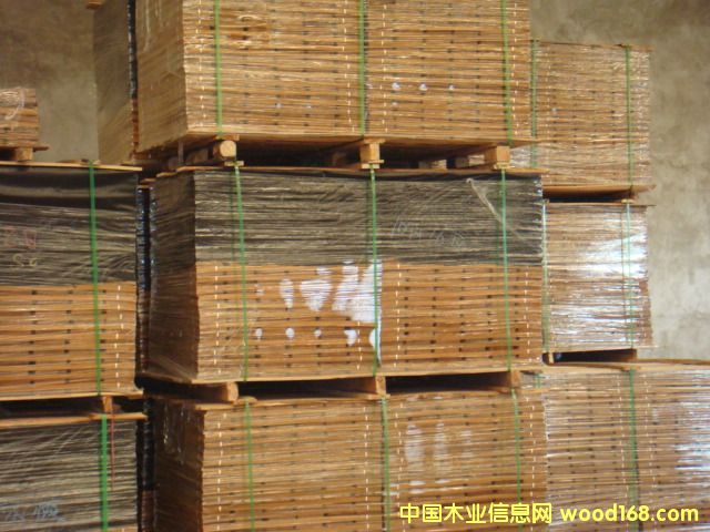�c���鿴������ľ�ذ�ľƤ�Ŵ�DƬ