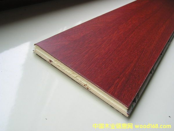 �c���鿴���ӏ�(f��)�ϵذ�t̴215�Ŵ�DƬ