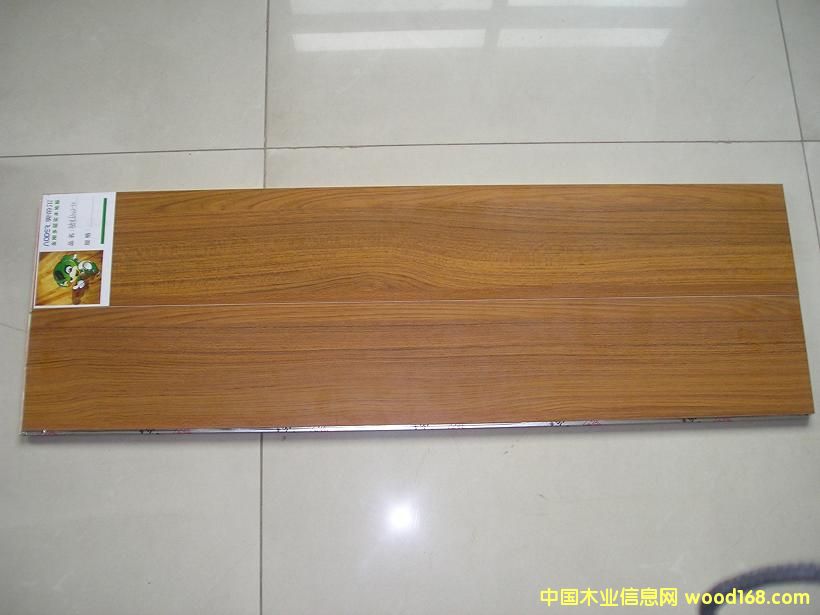 �c���鿴���ӏ�(f��)�ϵذ���ľ61022-10�Ŵ�DƬ