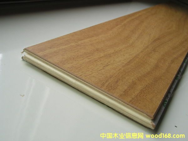 �c���鿴���ӏ�(f��)�ϵذ���֬ľ��312�Ŵ�DƬ