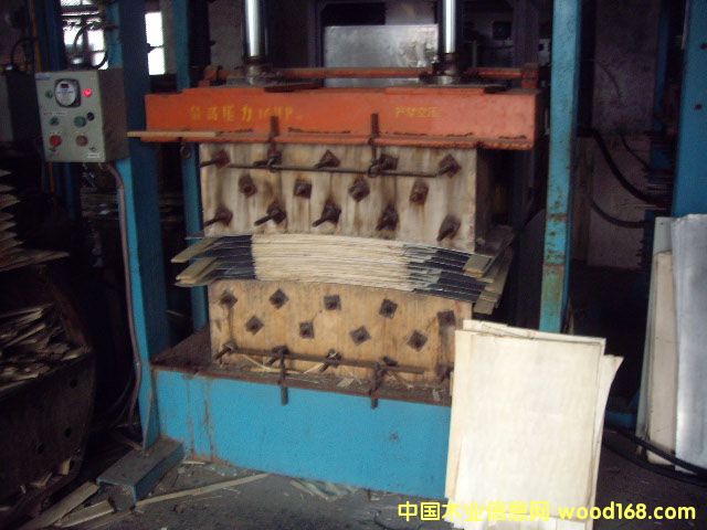 ���l�O���Ԕ����B