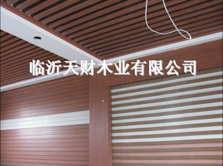 �c���鿴�R����ؔ���Bľ�܃��≦���b��ϷŴ�DƬ