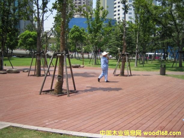 �c���鿴����ذ�Ŵ�DƬ