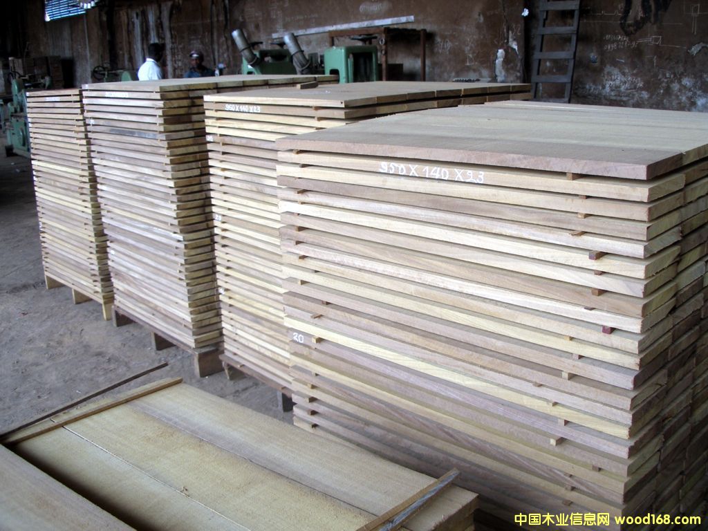 Afromosia flooring��Ԕ��(x��)��B