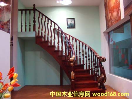 ���ʘ��� ��(sh��)ľ���� �������m