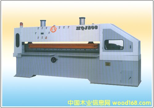 �N���O���Ԕ����B