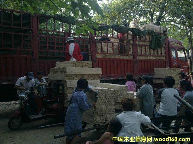 [��] ��ͩľƴ�壬�Ȍ��壬��l�����ϵ�