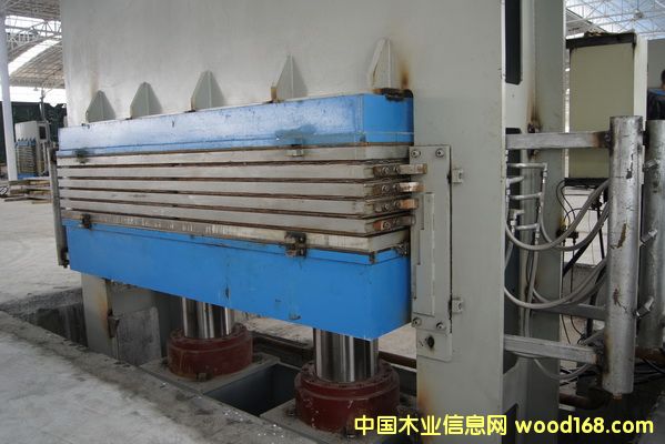 ���֟ቺ�C(j��) ľ���ቺ�C(j��) ����ľ����Ԕ��(x��)��B