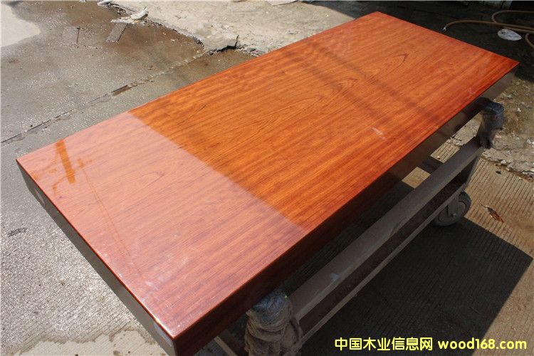 �}�ľ��彨ƽ���Ԕ����B