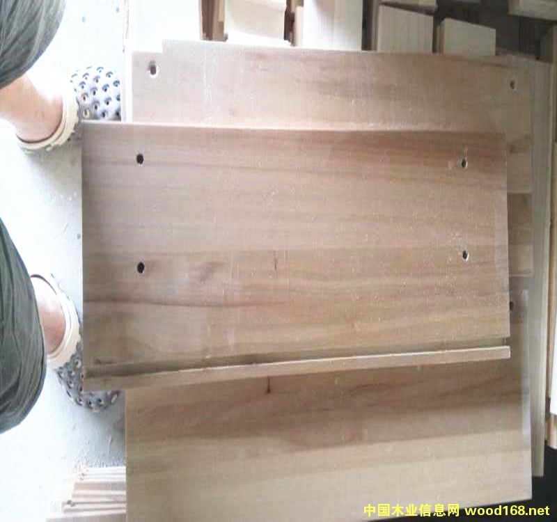 �c���鿴��ľ��ķŴ�DƬ