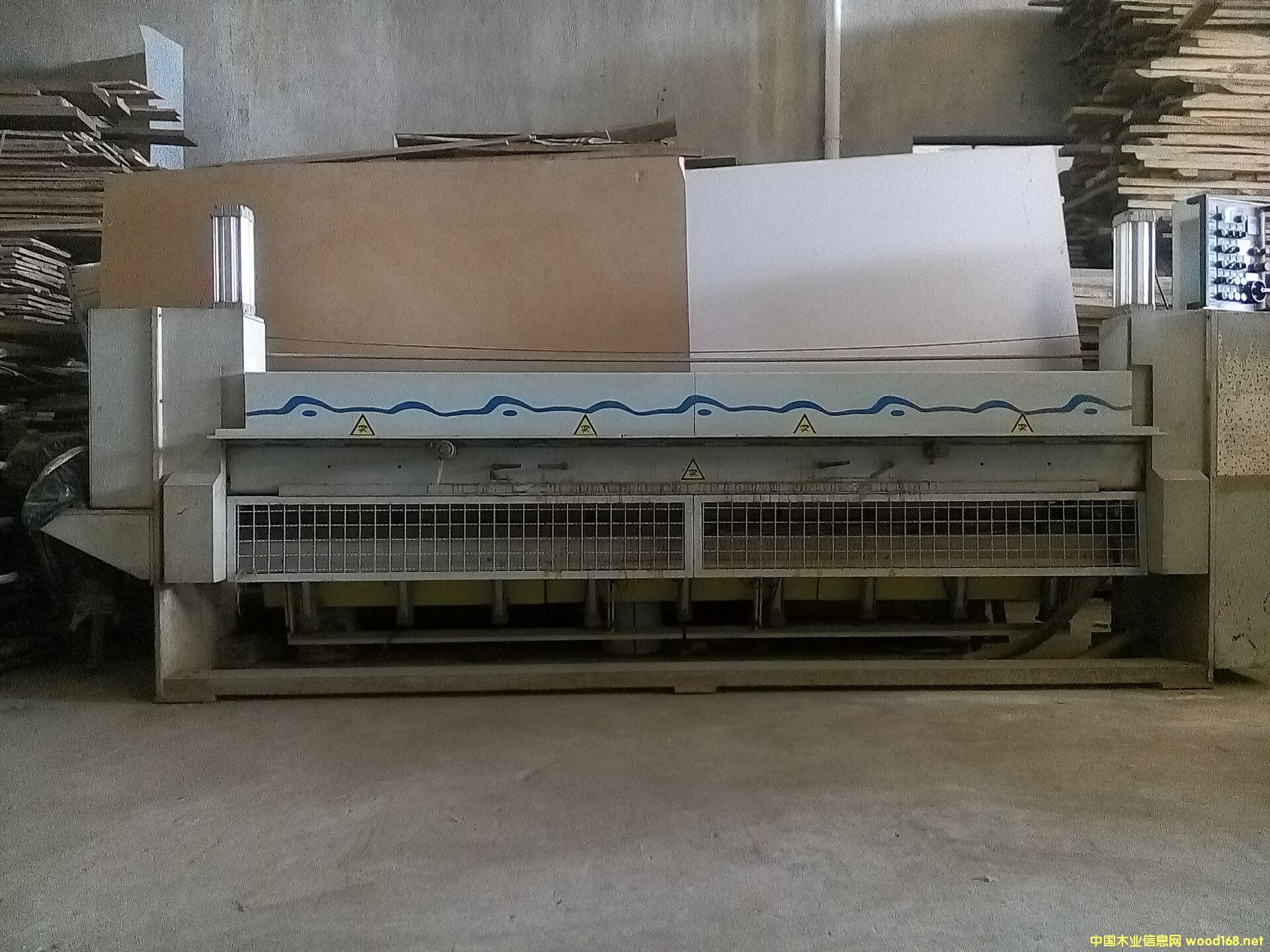 �c(di��n)���鿴�����C(j��)�Ŵ�DƬ