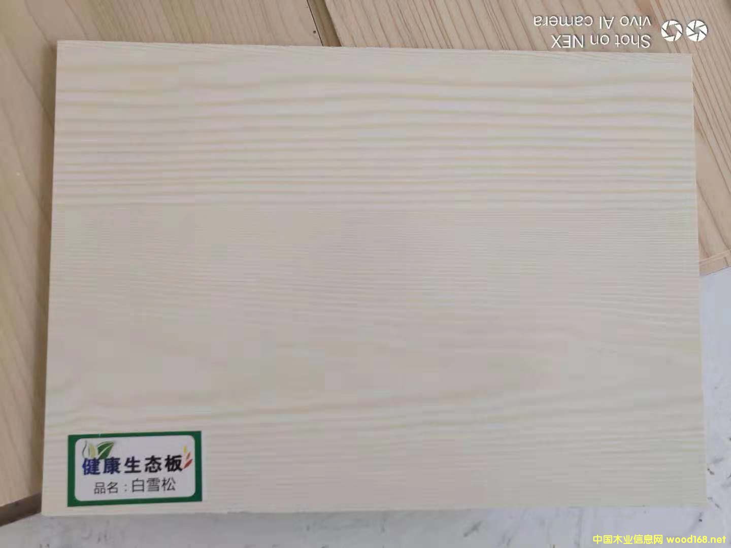���B��