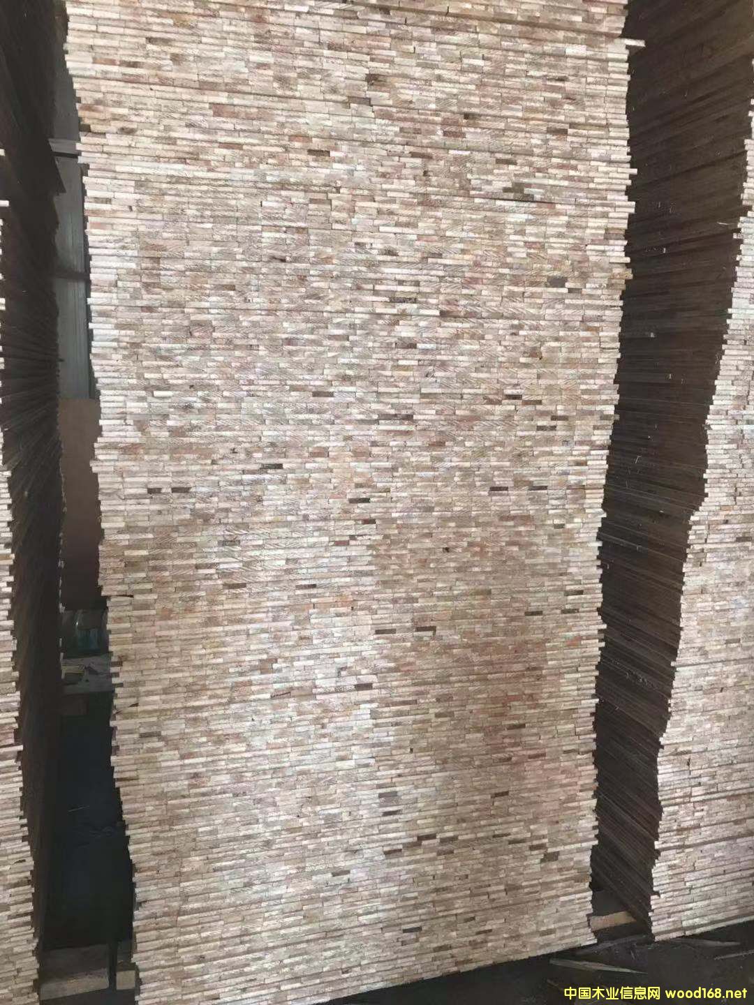 ���B��