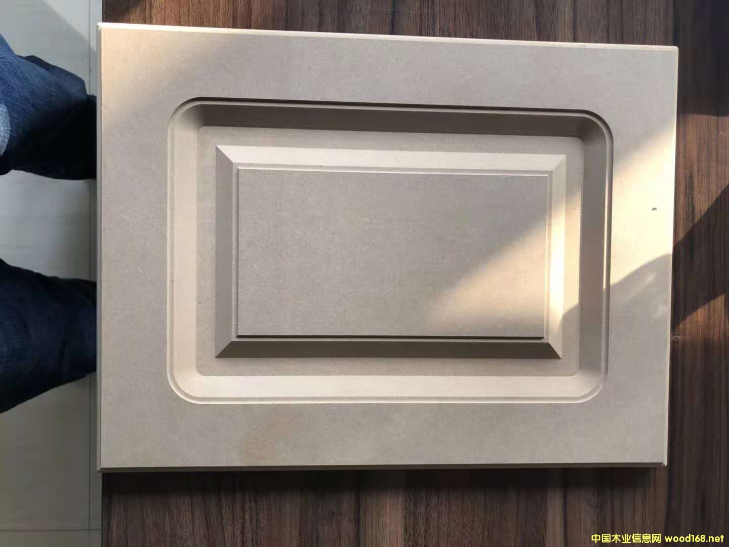 ���